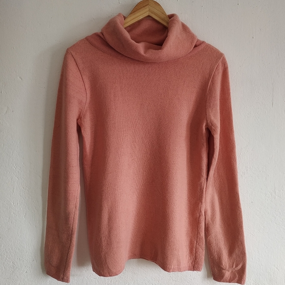 Peach Turtleneck - Picture 3 of 3